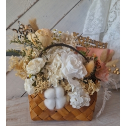 Słodki Flower Box Prezent na Dzień Mamy Koszyk pełen suszonych i stabilizowanych kwiatów
